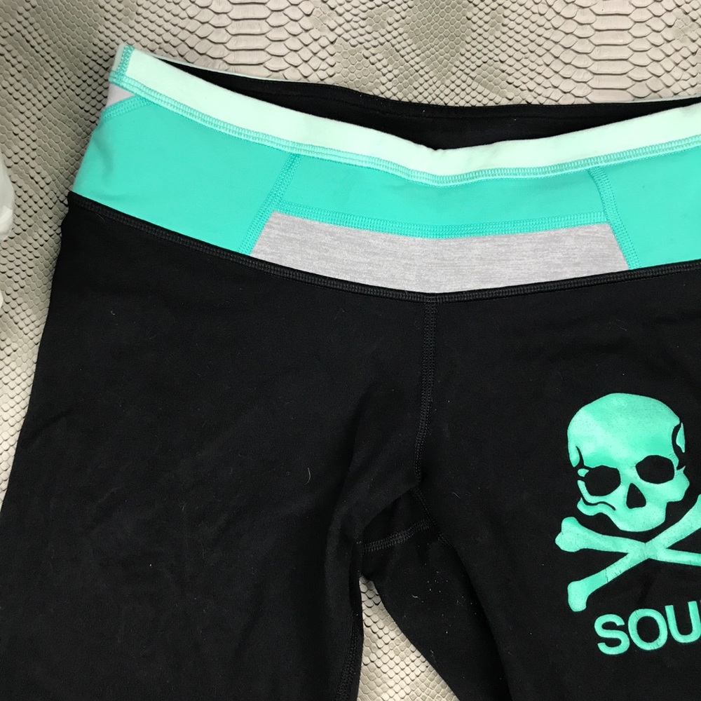 Lululemon soul cycle skull reversible wunder under - Picture 3 of 6
